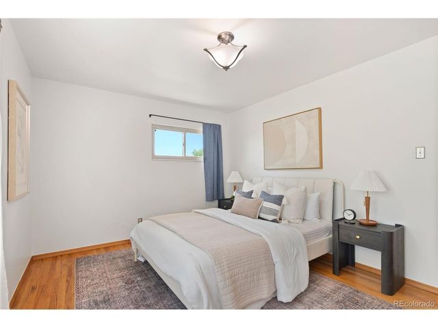 951 S Taft St, Lakewood, CO 80228