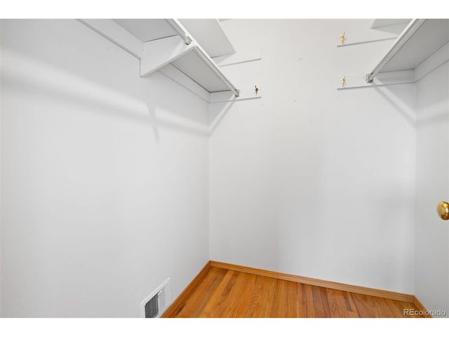 951 S Taft St, Lakewood, CO 80228