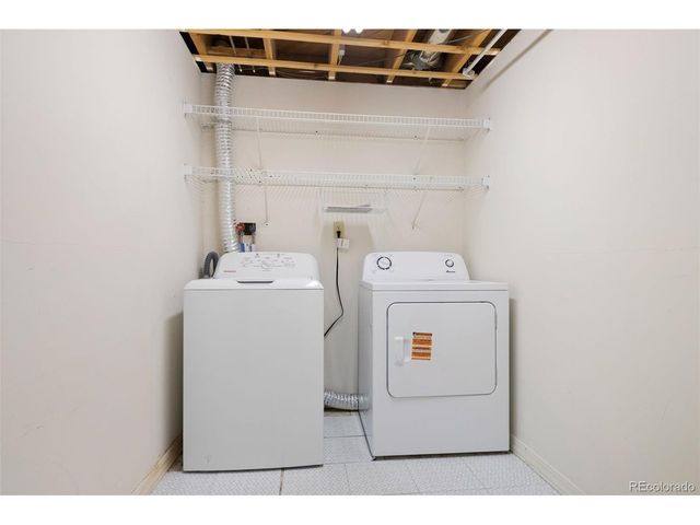 951 S Taft St, Lakewood, CO 80228