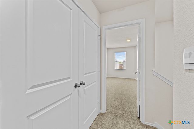 132 Kendall Lane, Uhland, TX 78656