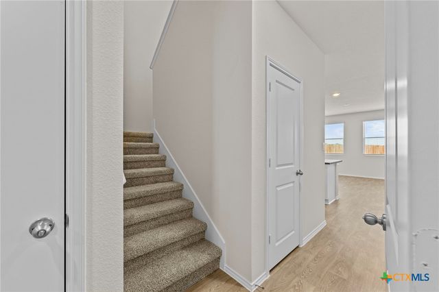 132 Kendall Lane, Uhland, TX 78656