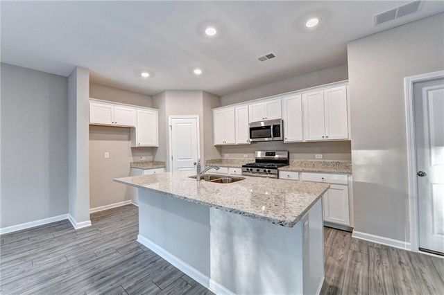 326 Golden Eagle Parkway, Braselton, GA 30517