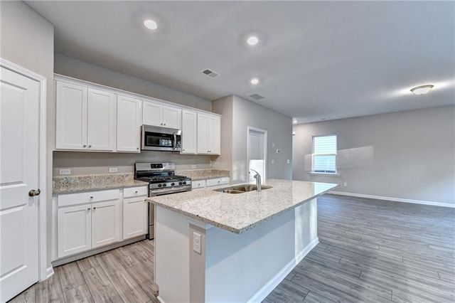 326 Golden Eagle Parkway, Braselton, GA 30517