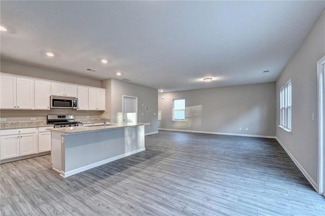 326 Golden Eagle Parkway, Braselton, GA 30517