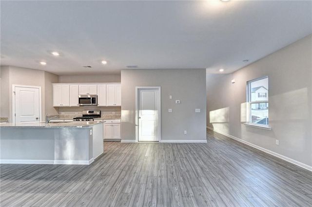 326 Golden Eagle Parkway, Braselton, GA 30517