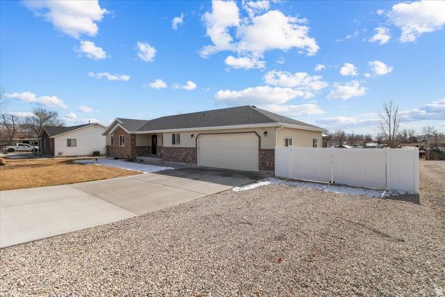 141 W 300 N, Gunnison, UT 84634