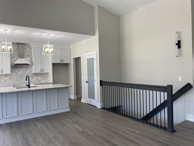 37234 Joy Road, Livonia, MI 48150