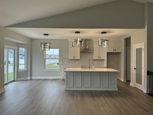 37234 Joy Road, Livonia, MI 48150