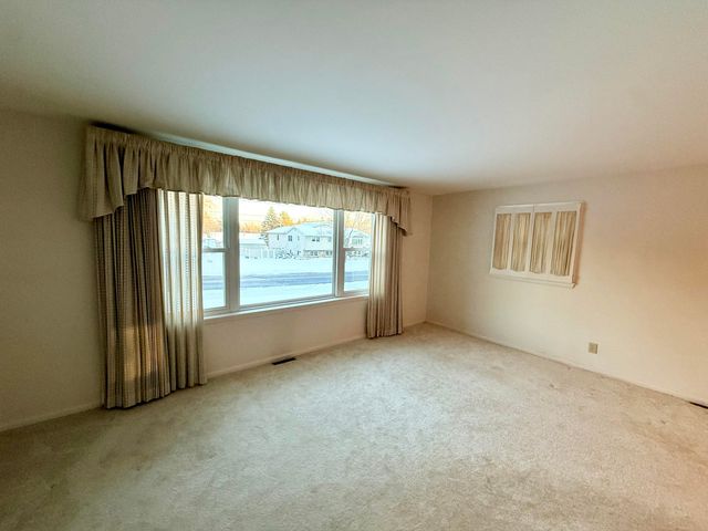 15 Sheila Avenue, Plattsburgh, NY 12901