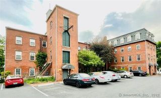 1 Russell Street APT 20, Middletown, CT 06457