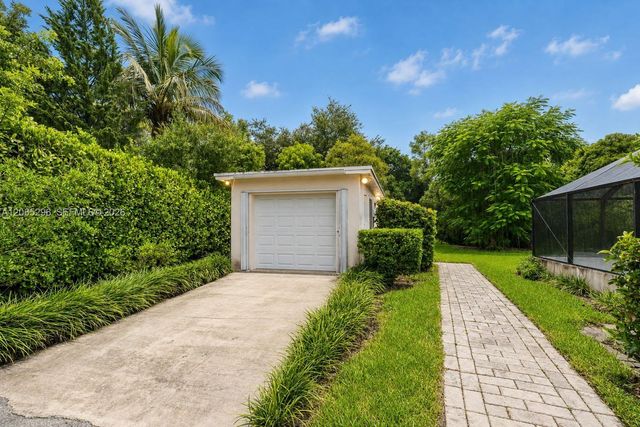 11624 SW 93rd Street, Miami, FL 33176