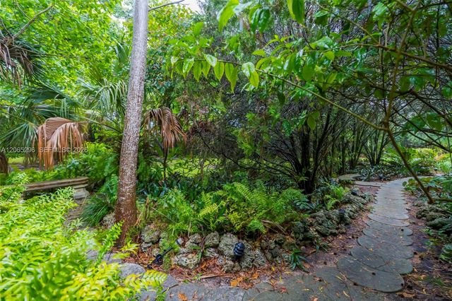 11624 SW 93rd Street, Miami, FL 33176