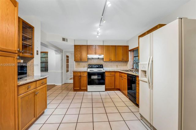 11624 SW 93rd Street, Miami, FL 33176
