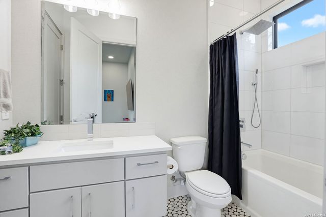 315 Lantana Mesa, Spring Branch, TX 78070