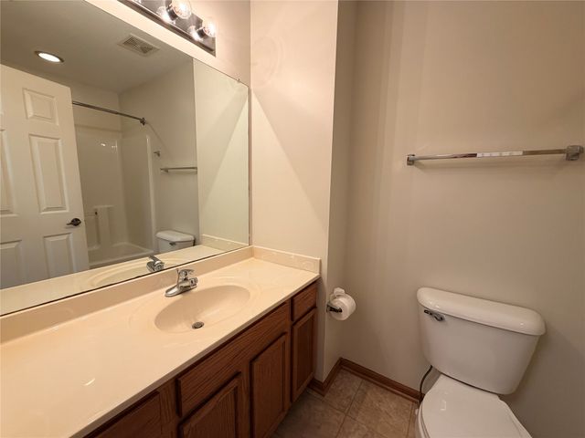 6128 NW 50th Street, Johnston, IA 50131