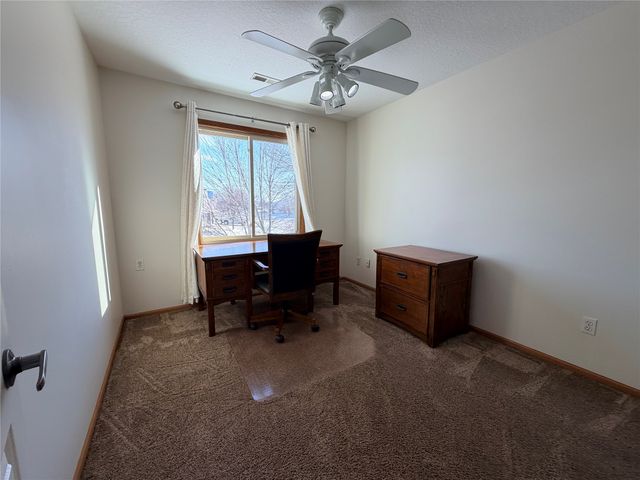 6128 NW 50th Street, Johnston, IA 50131