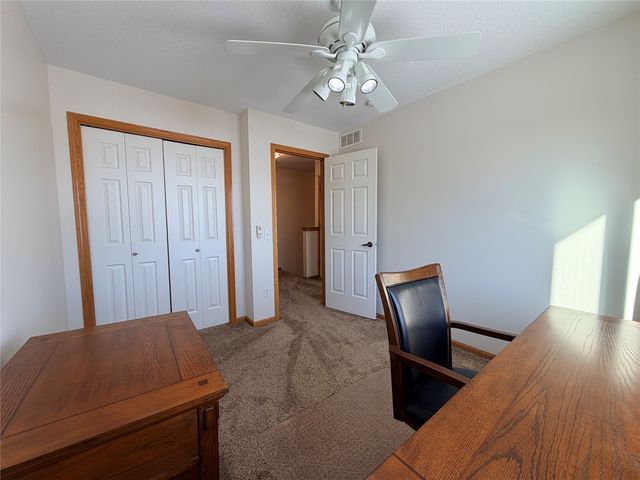 6128 NW 50th Street, Johnston, IA 50131