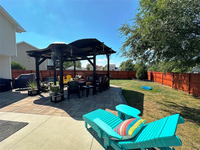 6128 NW 50th Street, Johnston, IA 50131