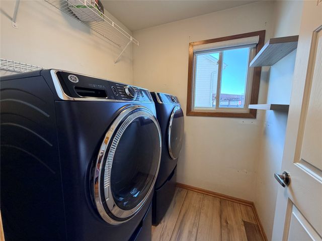 6128 NW 50th Street, Johnston, IA 50131