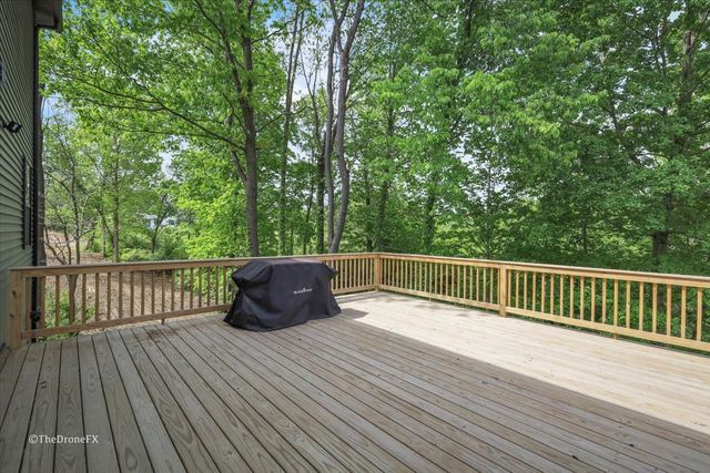 495 Timber Oak Lane, Yorkville, IL 60560