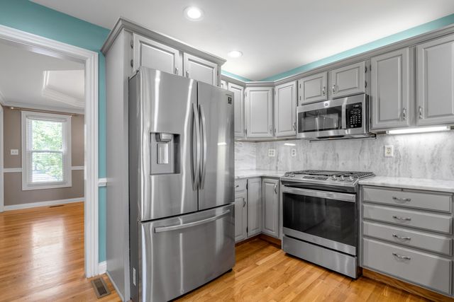 3296 Brighton Place Drive, Lexington, KY 40509