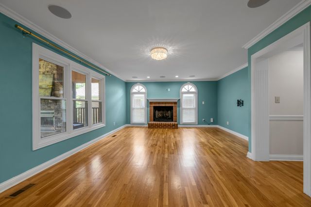 3296 Brighton Place Drive, Lexington, KY 40509
