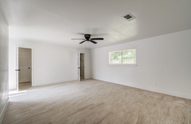 494 Brandon Road, Conroe, TX 77302