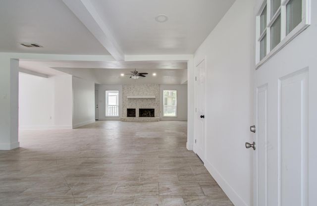 494 Brandon Road, Conroe, TX 77302