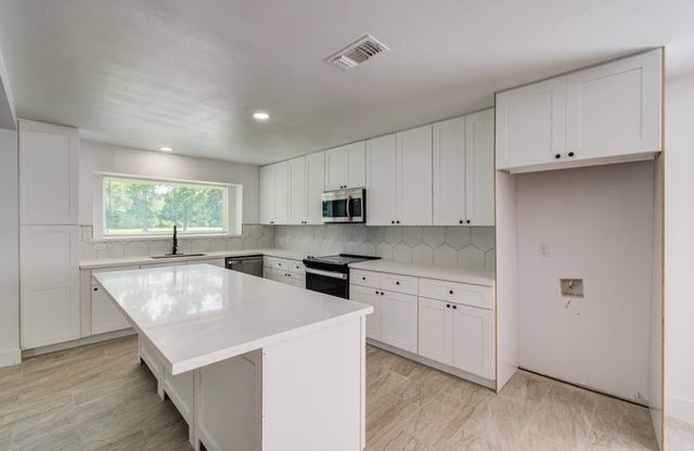 494 Brandon Road, Conroe, TX 77302