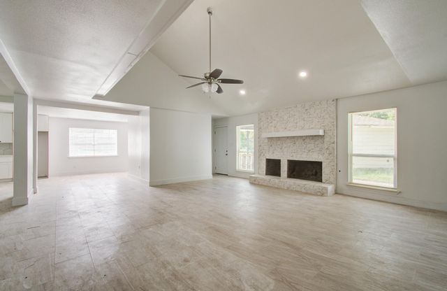 494 Brandon Road, Conroe, TX 77302