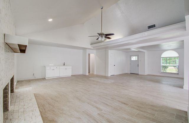 494 Brandon Road, Conroe, TX 77302