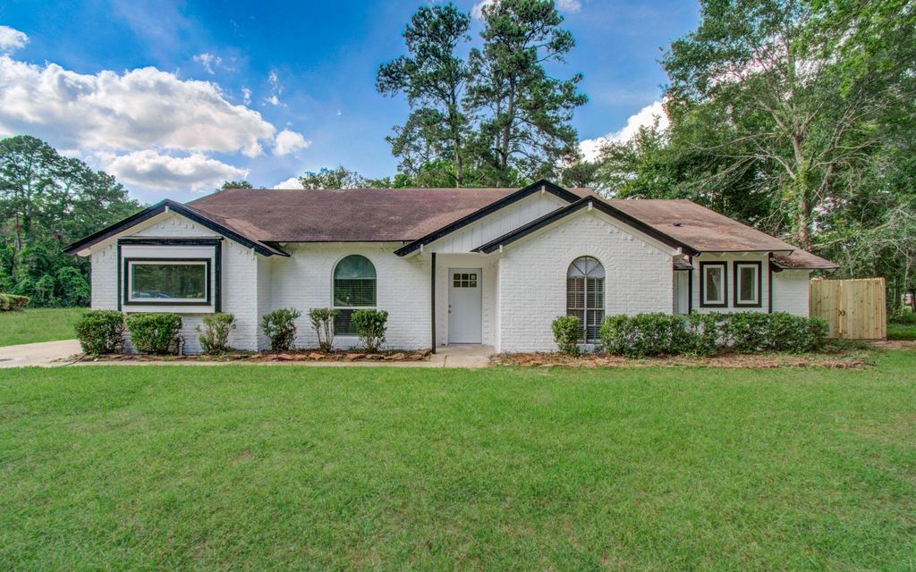 494 Brandon Road, Conroe, TX 77302