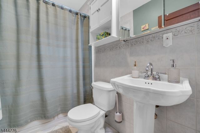 180 E Clay, Roselle Park Boro, NJ 07204