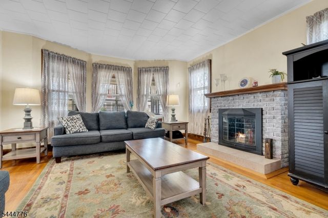 180 E Clay, Roselle Park Boro, NJ 07204