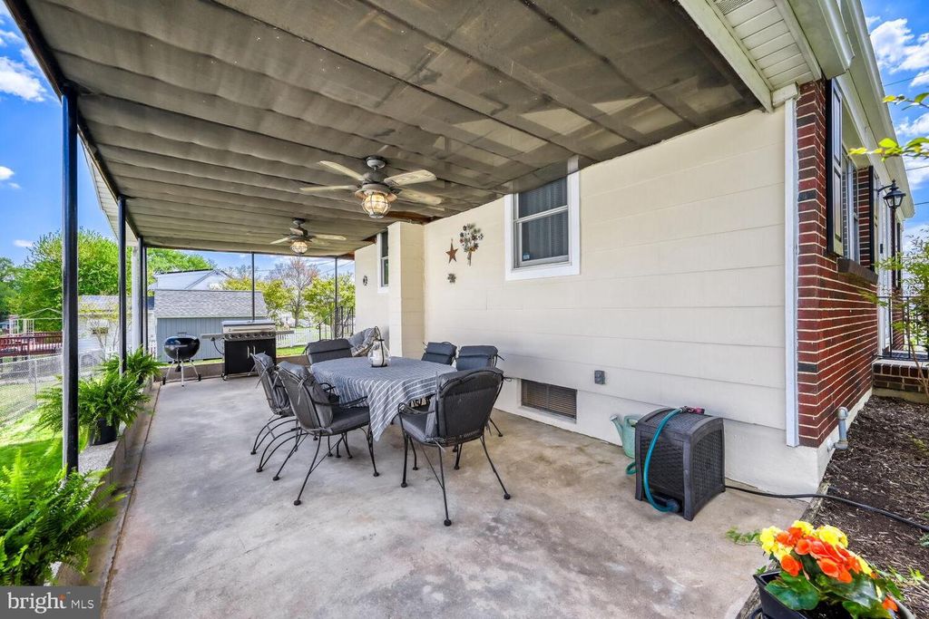 Image 25 of property listing at 5711 REDMOND ST, Baltimore, MD 21225