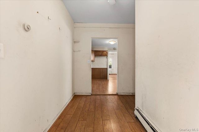 33 Lawrence Avenue, Malverne, NY 11565