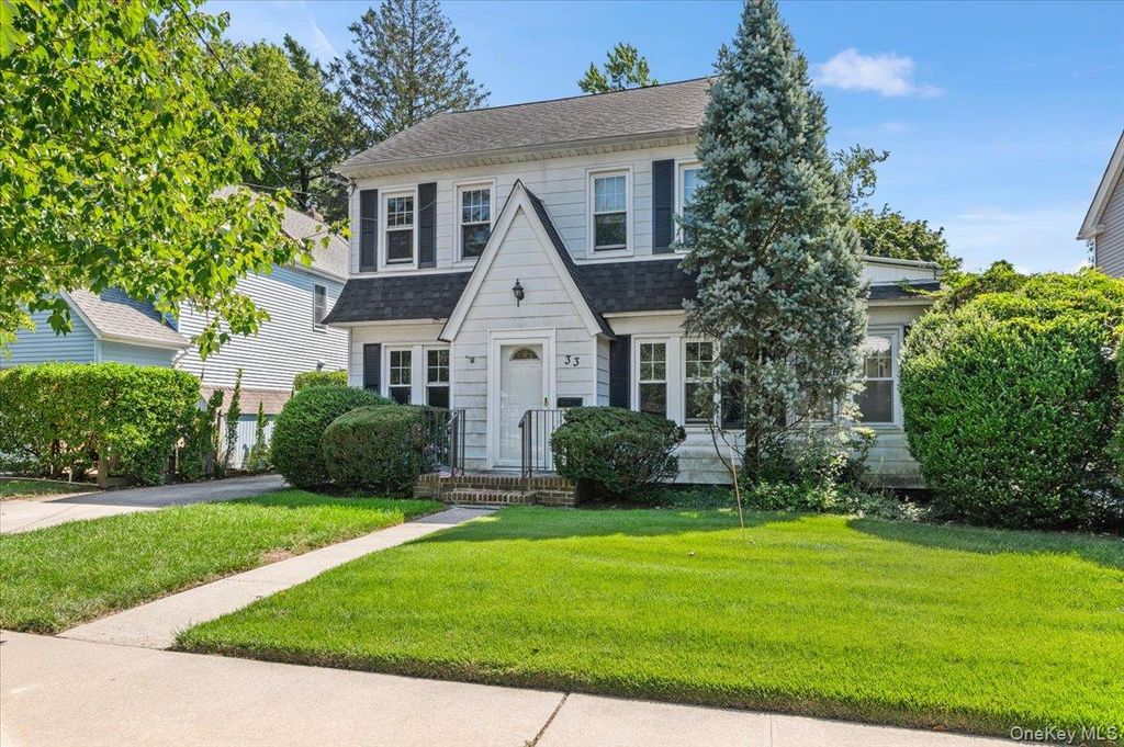 33 Lawrence Avenue, Malverne, NY 11565 — exterior