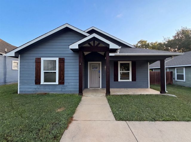 709 W Hull Street, Denison, TX 75020