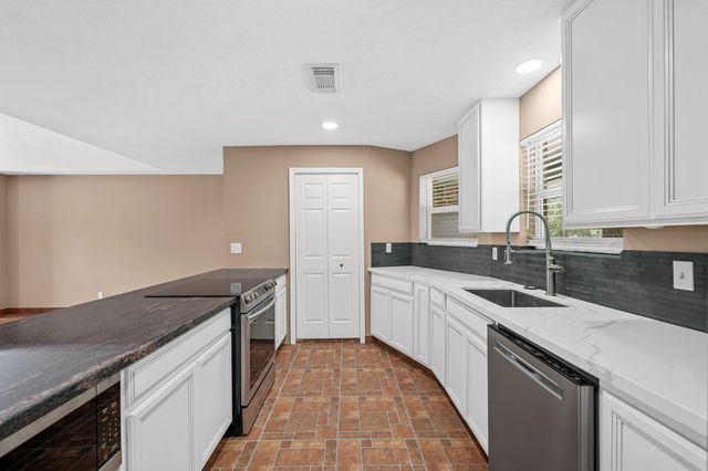 4435 S Tower Road, Santa Fe, TX 77517