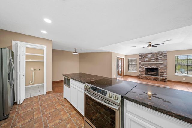 4435 S Tower Road, Santa Fe, TX 77517