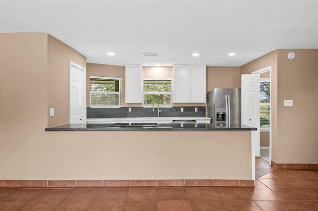 4435 S Tower Road, Santa Fe, TX 77517
