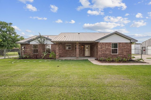4435 S Tower Road, Santa Fe, TX 77517