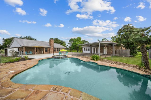 4435 S Tower Road, Santa Fe, TX 77517