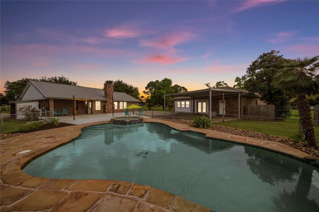 4435 S Tower Road, Santa Fe, TX 77517