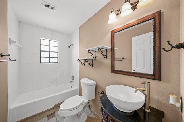 4435 S Tower Road, Santa Fe, TX 77517