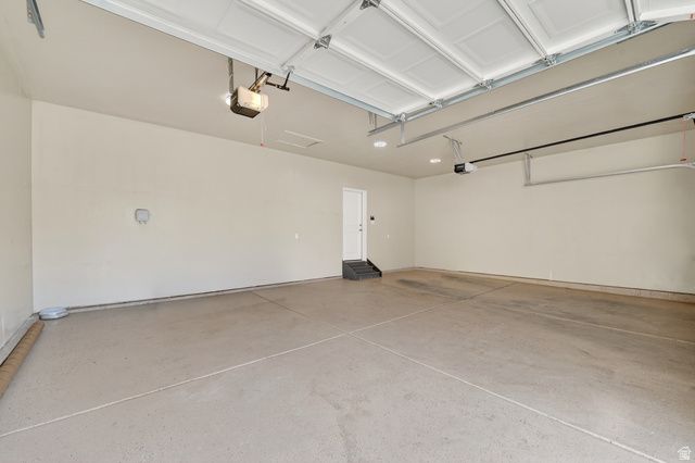 11484 S PEBBLE POND RD, South Jordan, UT 84009