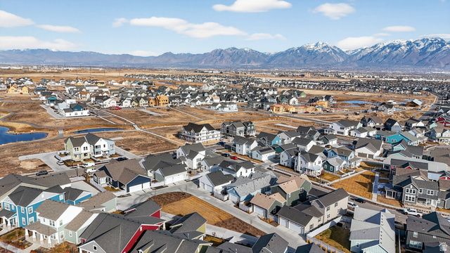 11484 S PEBBLE POND RD, South Jordan, UT 84009