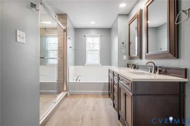 11518 Longtown Trl, Midlothian, VA 23112