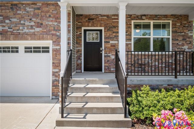 11518 Longtown Trl, Midlothian, VA 23112