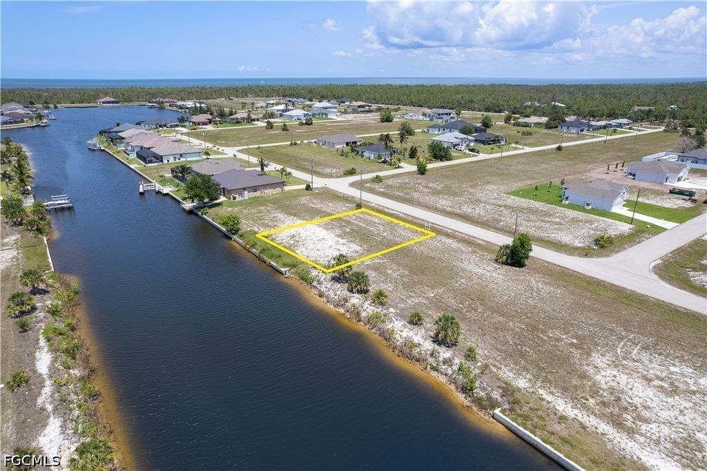 4106 NW 39th LN, Cape Coral, FL 33993